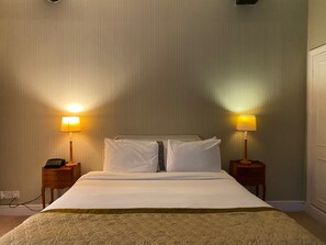 Habitación estándar, 1 cama doble | 1 dormitorio, decoración individual, mobiliario individual y escritorio