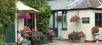 Brook Whipper-In Hotel