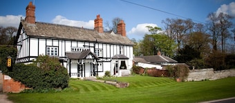 Donington Park Farmhouse Hotel