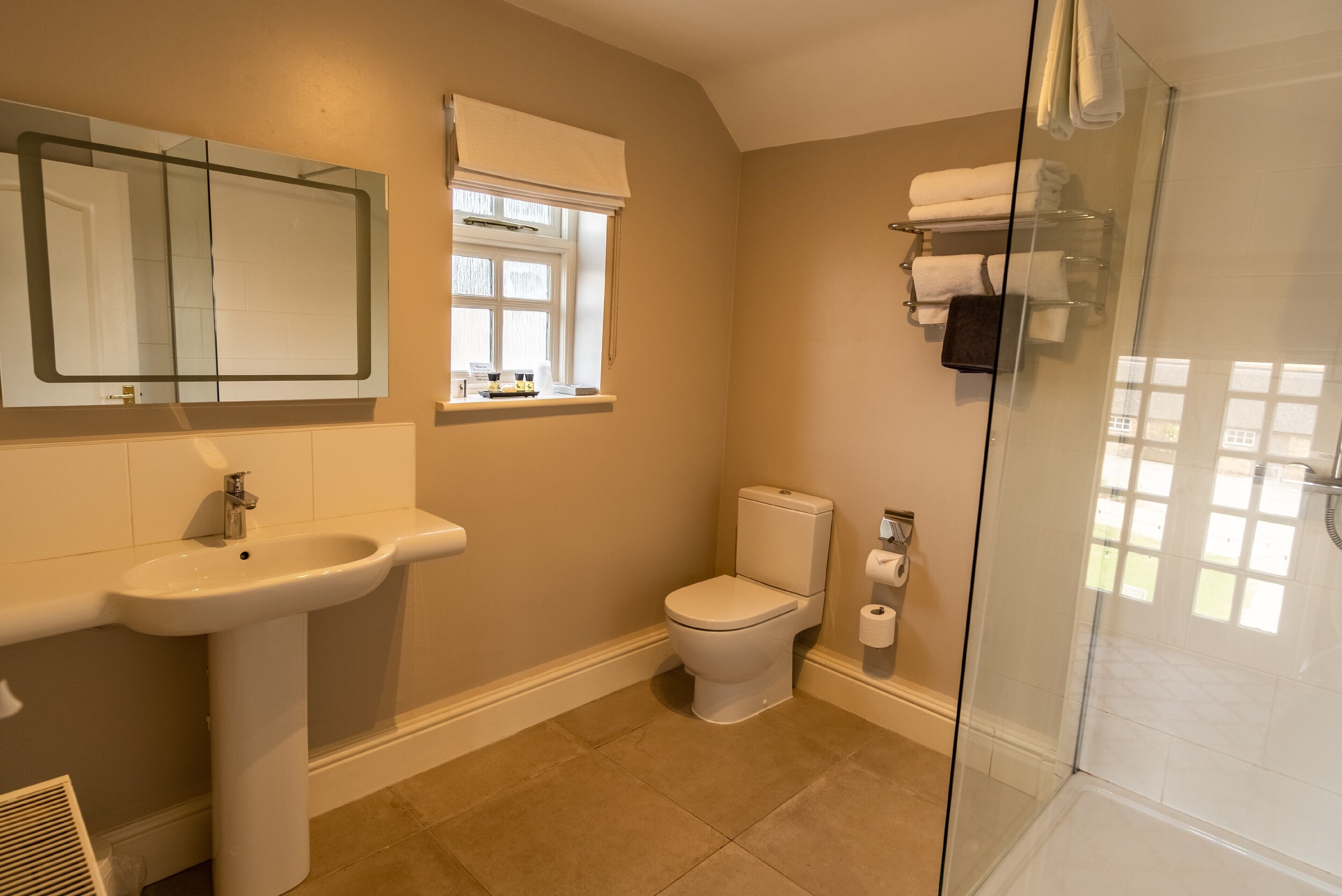 double room | bathroom | free toiletries, hair dryer, towels