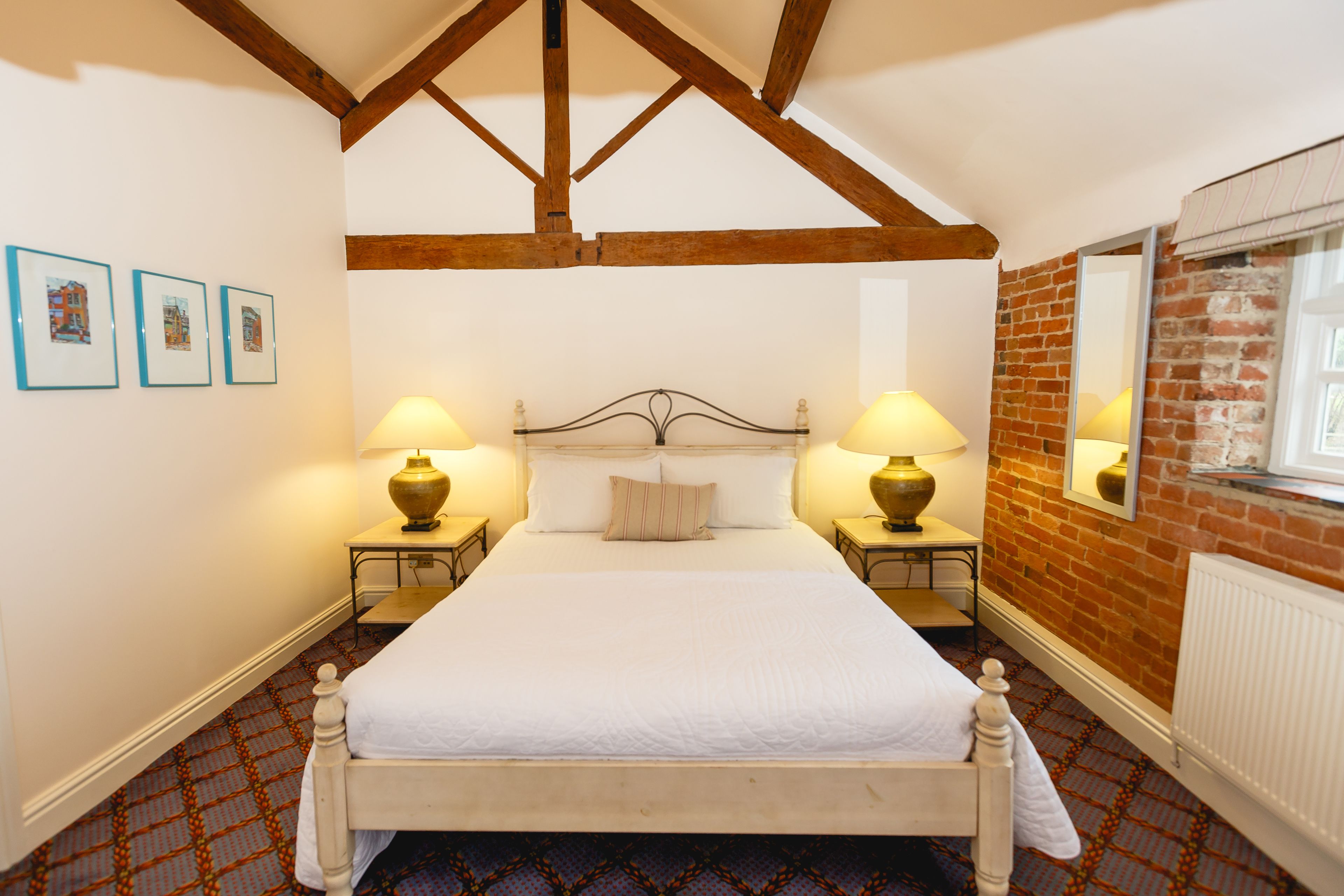 double room | premium bedding, in-room safe, individually decorated, desk
