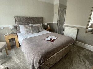 Lynton House