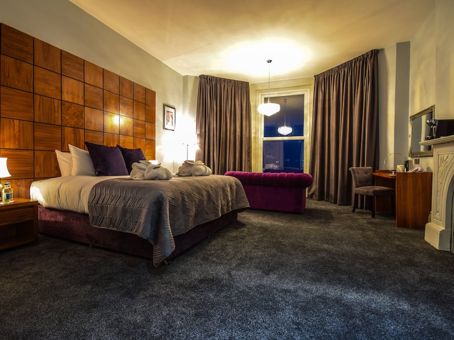 Signature Suite, 1 King Bed with Sofa bed, Sea View