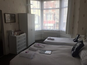 Iron/ironing board, free WiFi, bed sheets
