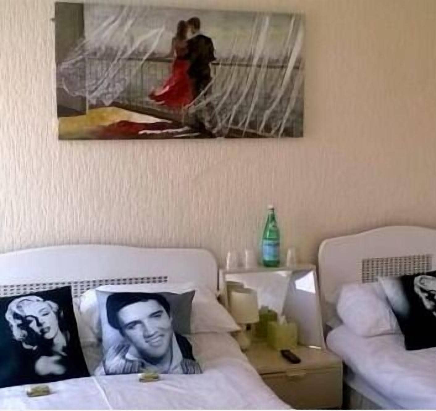 deluxe triple room | iron/ironing board, free wifi, bed sheets