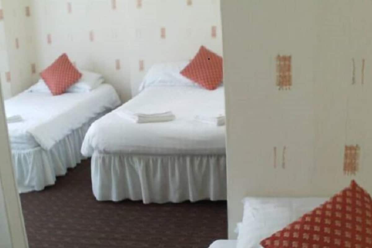 Iron/ironing board (on request), free WiFi, bed sheets
