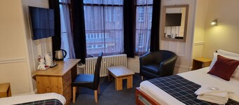 The Hampton Court Guesthouse
