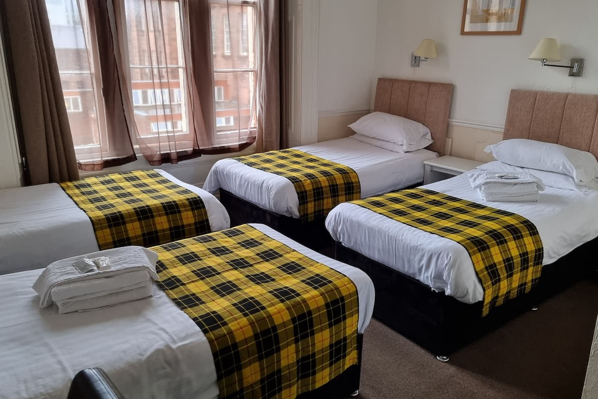 Basic Quadruple Room (Ensuite) | Desk, iron/ironing board, free WiFi, bed sheets