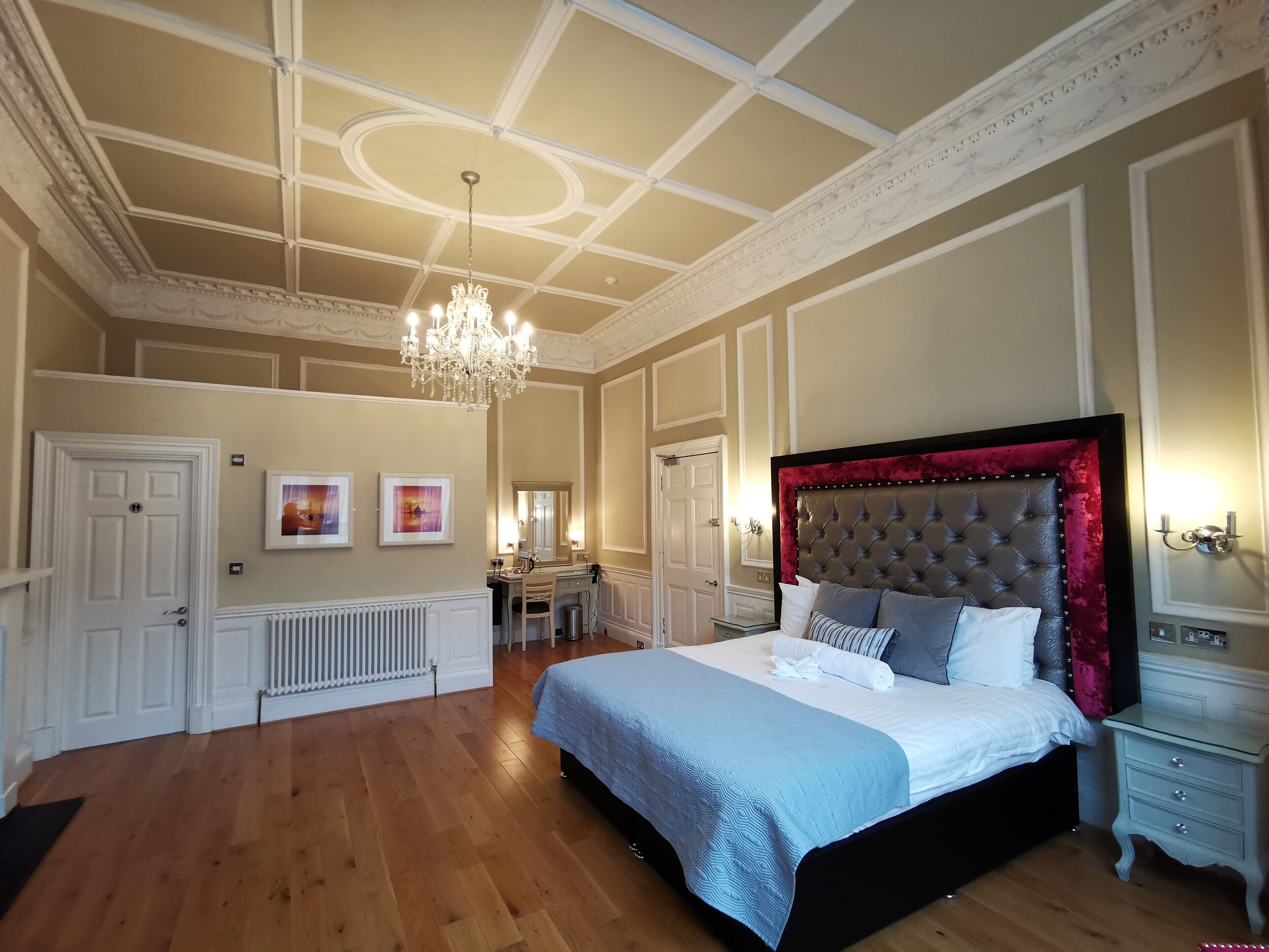 Photo - Garner Edinburgh Haymarket by IHG