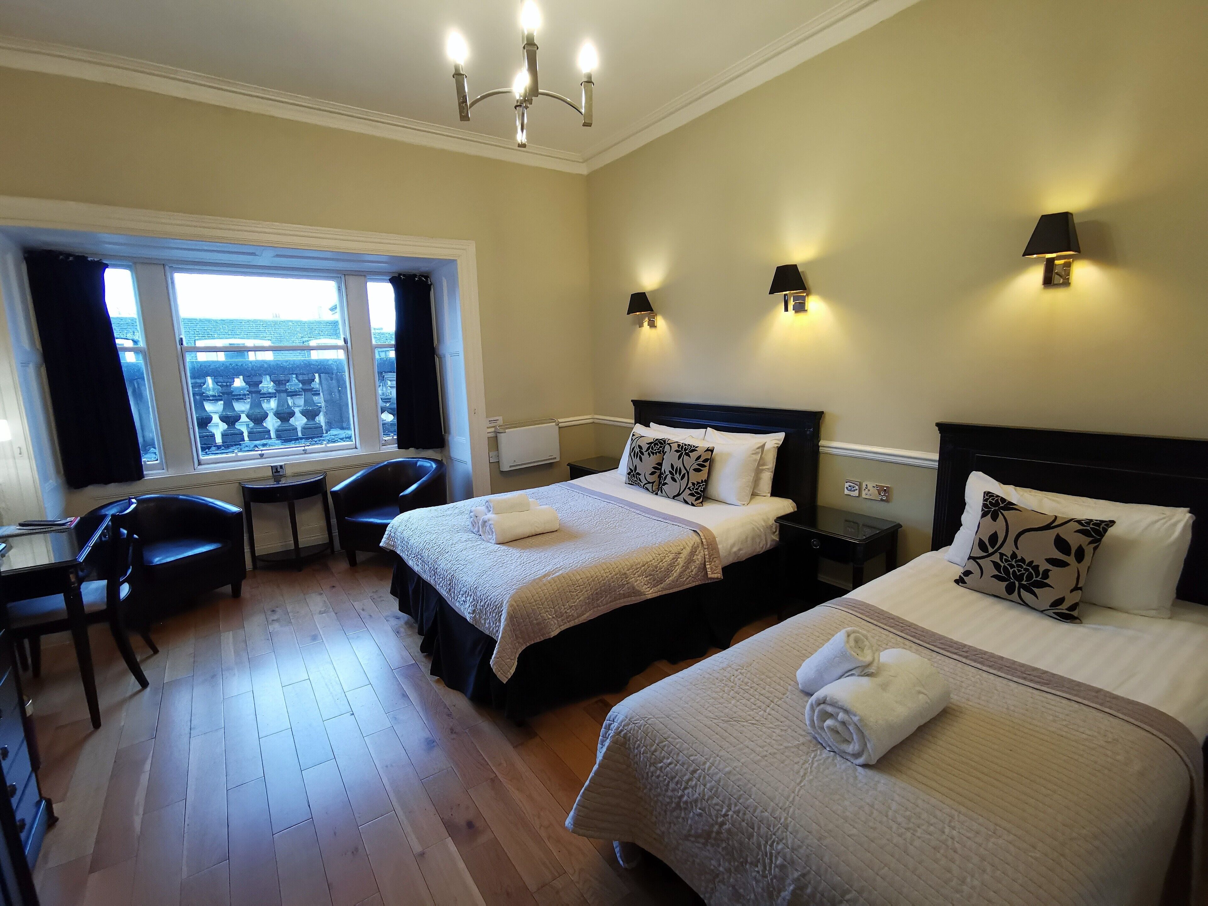 Photo - Garner Edinburgh Haymarket by IHG