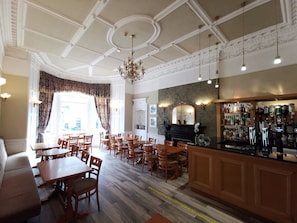 Bar (a l'allotjament)