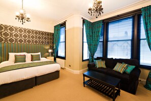 Superior Double Room | Premium bedding, individually furnished, desk, laptop workspace