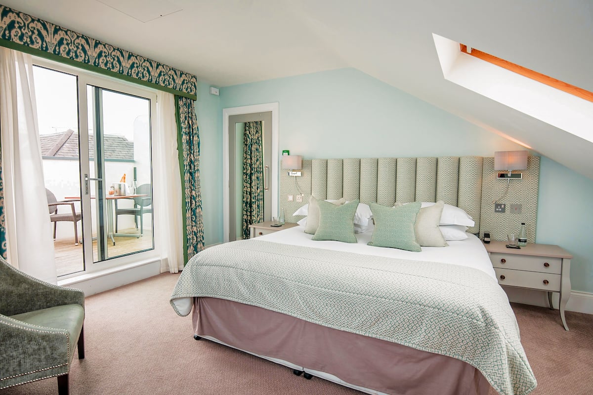 Signature-Penthouse | Bettwäsche aus ägyptischer Baumwolle, Zimmersafe, schallisolierte Zimmer