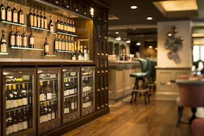 Bar (in der Unterkunft)