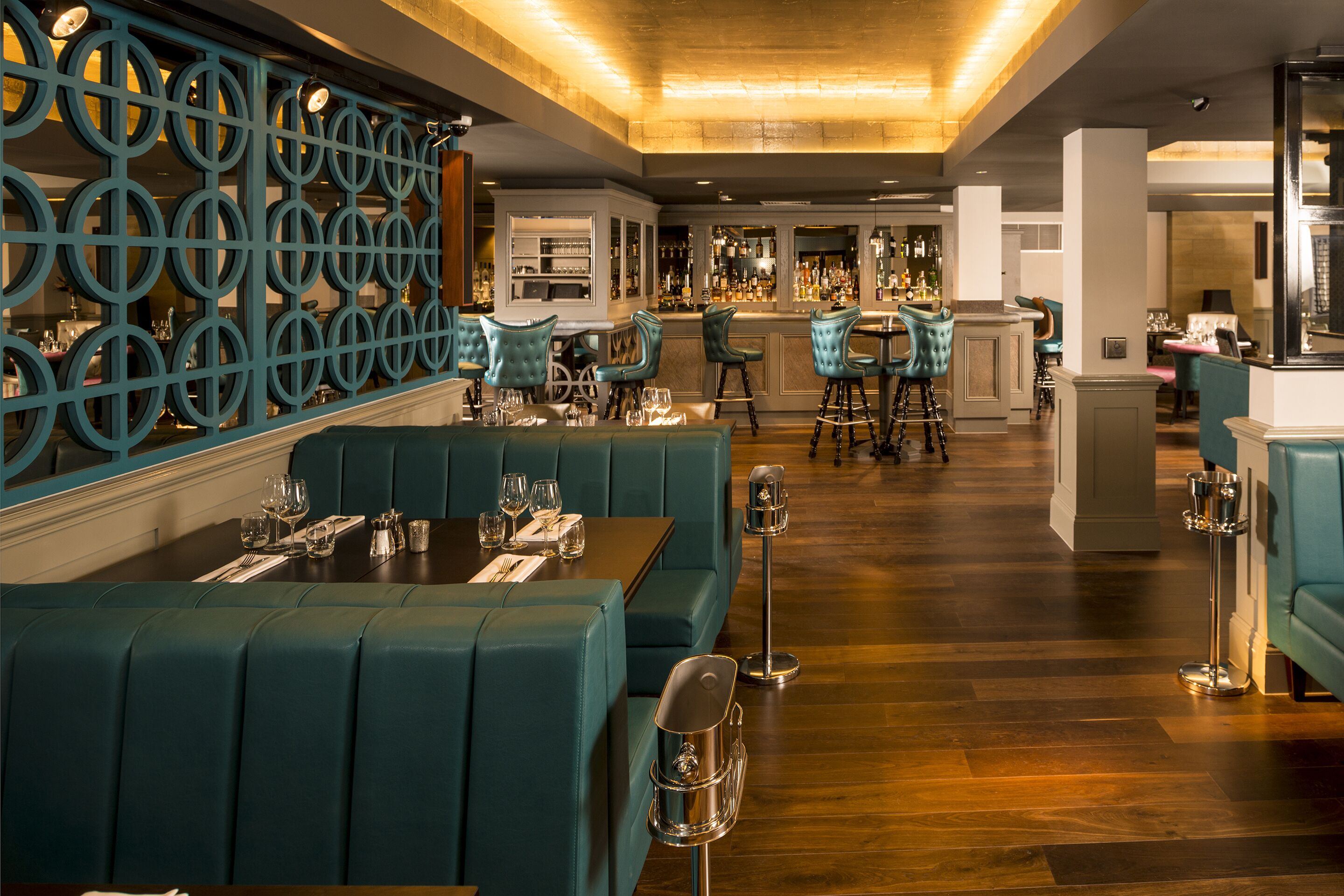 breakfast, lunch, dinner served; british cuisine, al fresco dining