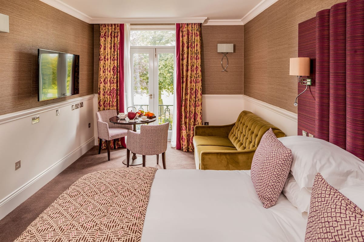 junior suite | 2 bedrooms, egyptian cotton sheets, in-room safe, individually decorated
