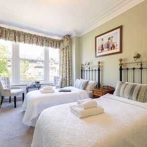 Iron/ironing board, free WiFi, bed sheets