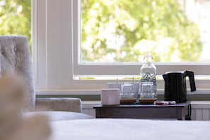 Bügeleisen/Bügelbrett, kostenloses WLAN, Bettwäsche