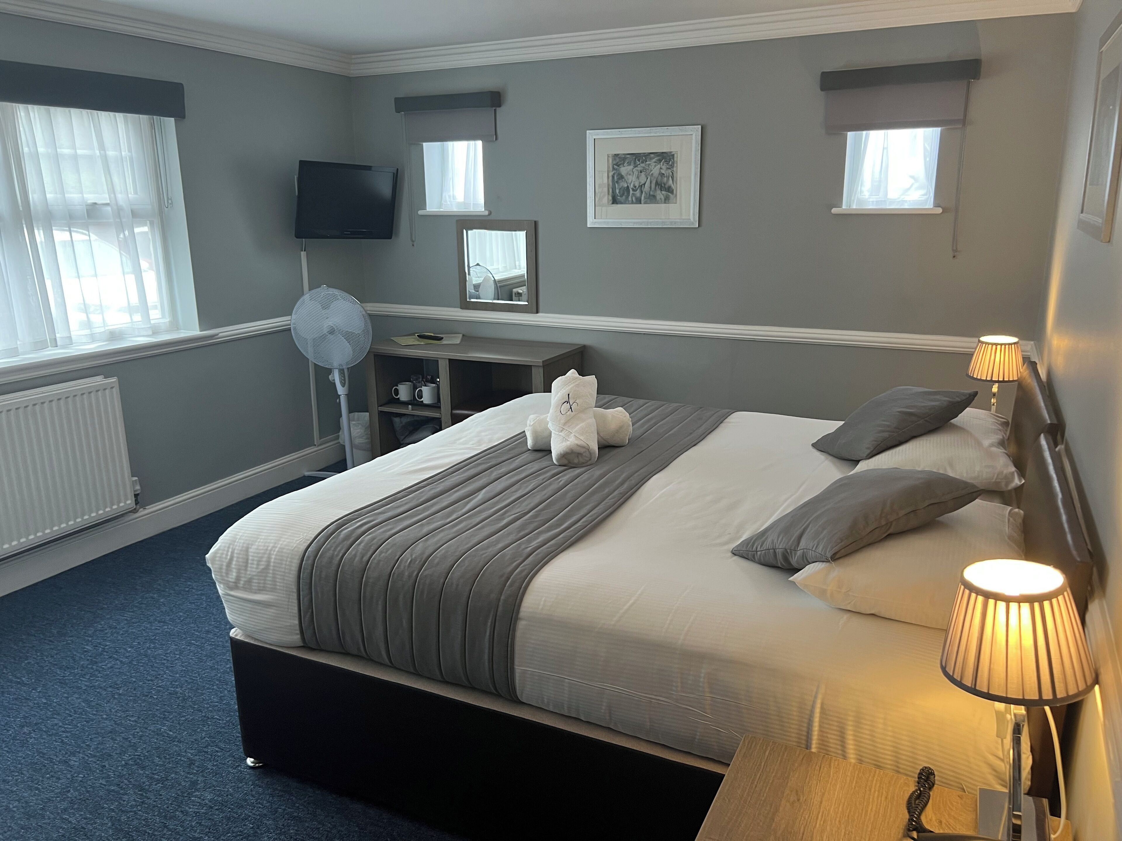 double room | premium bedding, iron/ironing board, free wifi