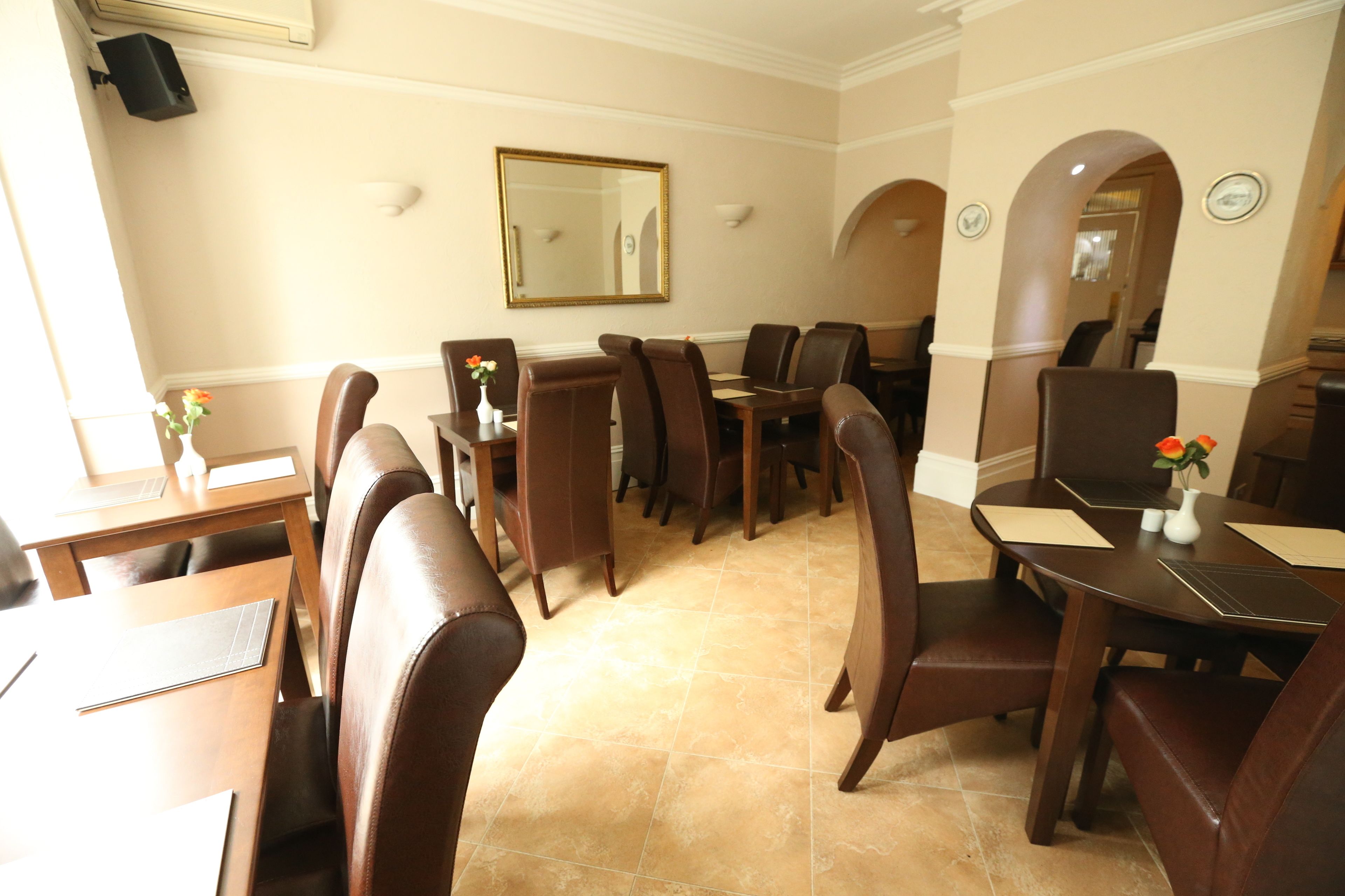 Photo - The Corner House Hotel Gatwick