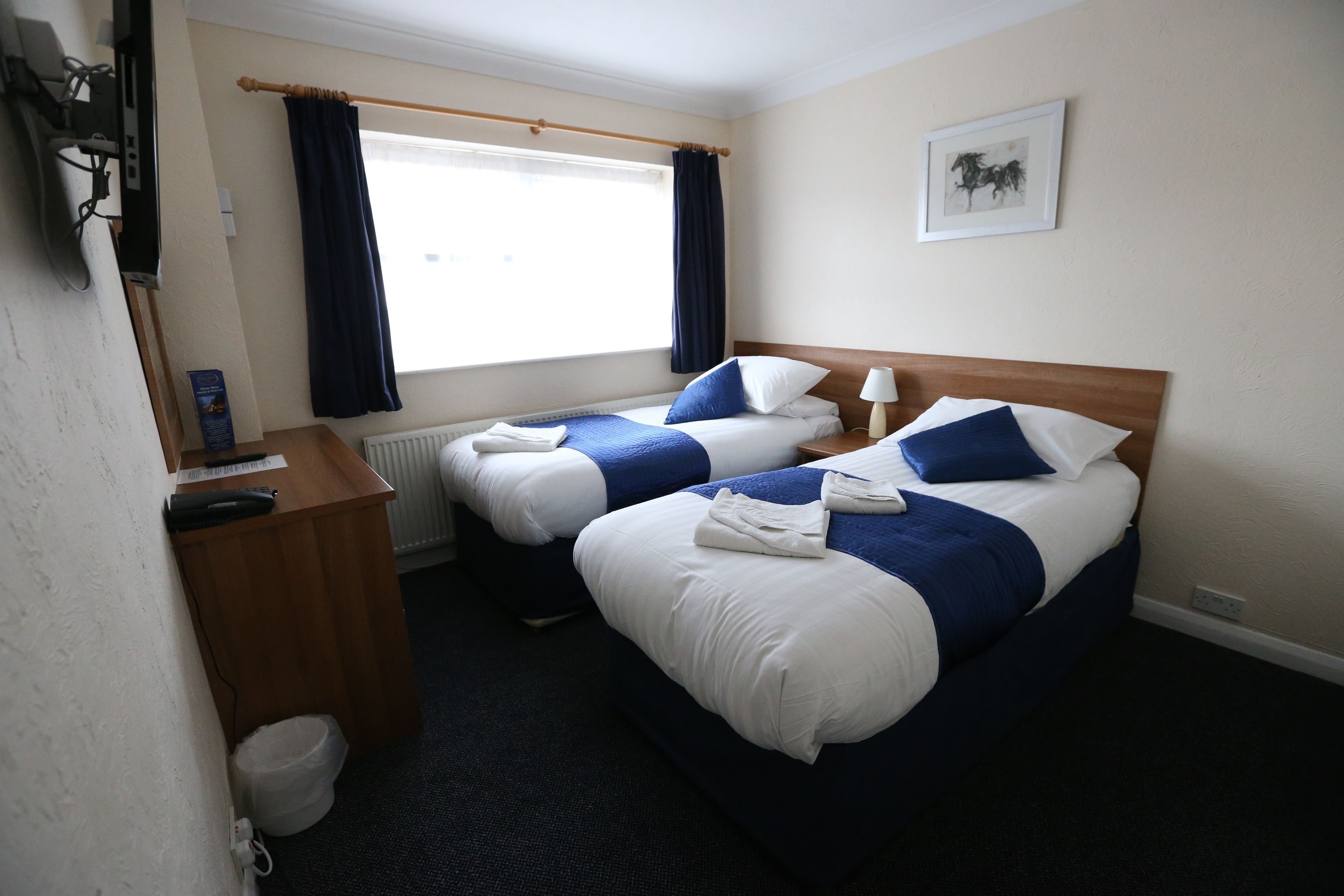 Foto - The Corner House Hotel bookable Holiday Parking