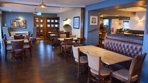 Bar (in der Unterkunft)