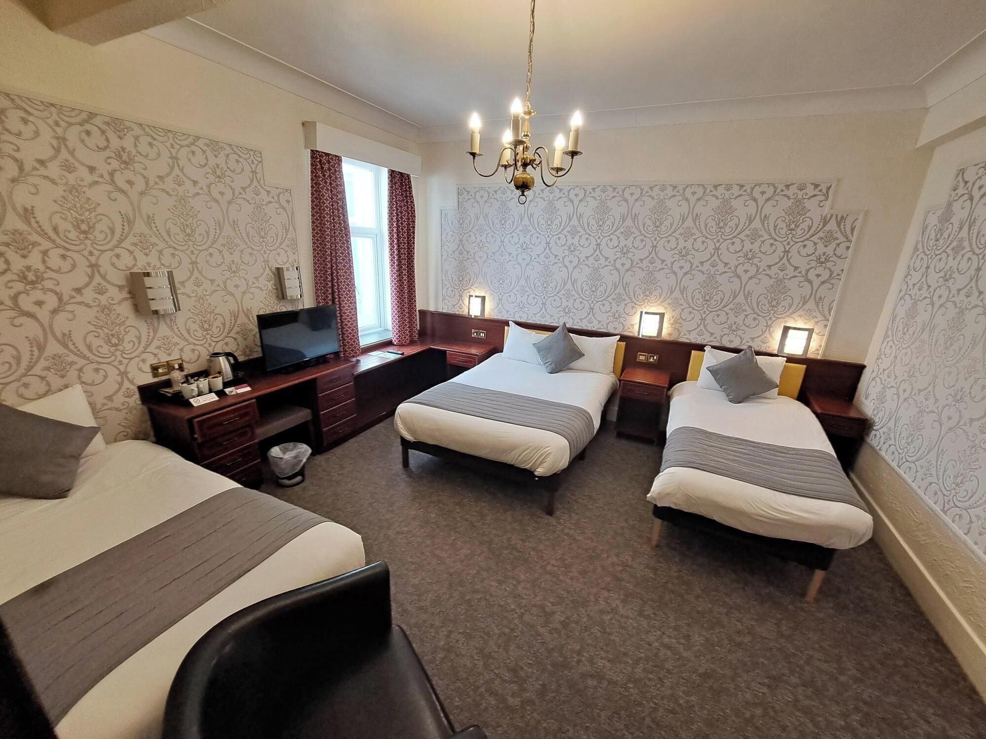 Photo - Scarisbrick Hotel