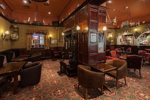 Bar (in der Unterkunft)