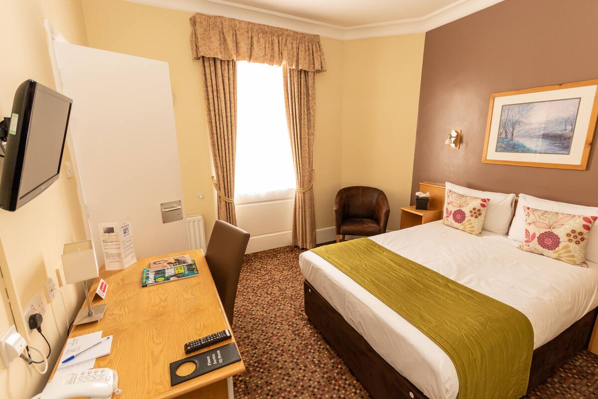 Standard Double Room | In-room safe, desk, cribs (free), WiFi (free)