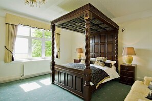 House, Multiple Bedrooms