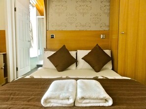 Miscellaneous - Skylark B&B (Hounslow)