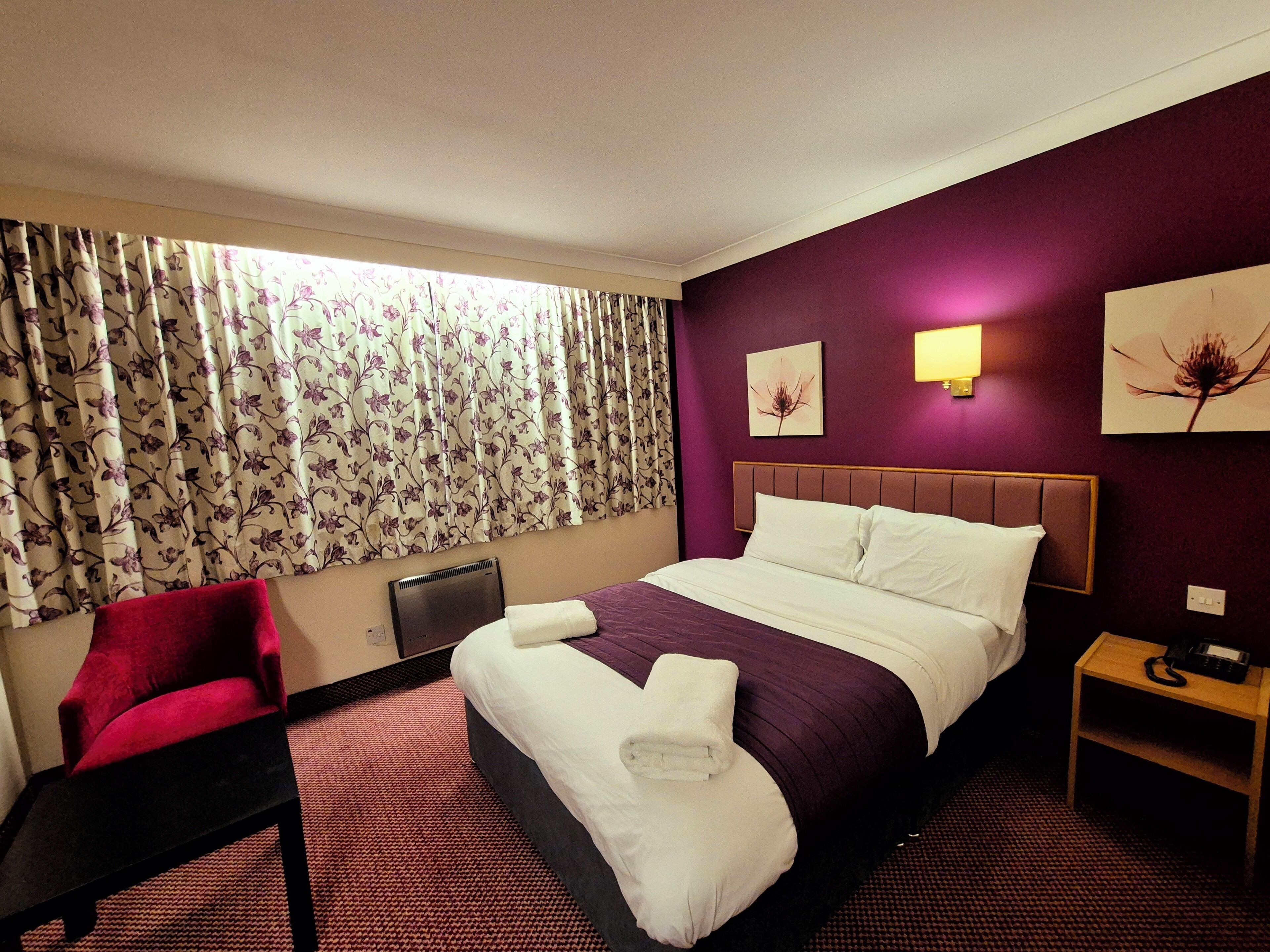 Desk, iron/ironing board, free WiFi, bed sheets