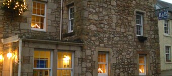 Meadhon House