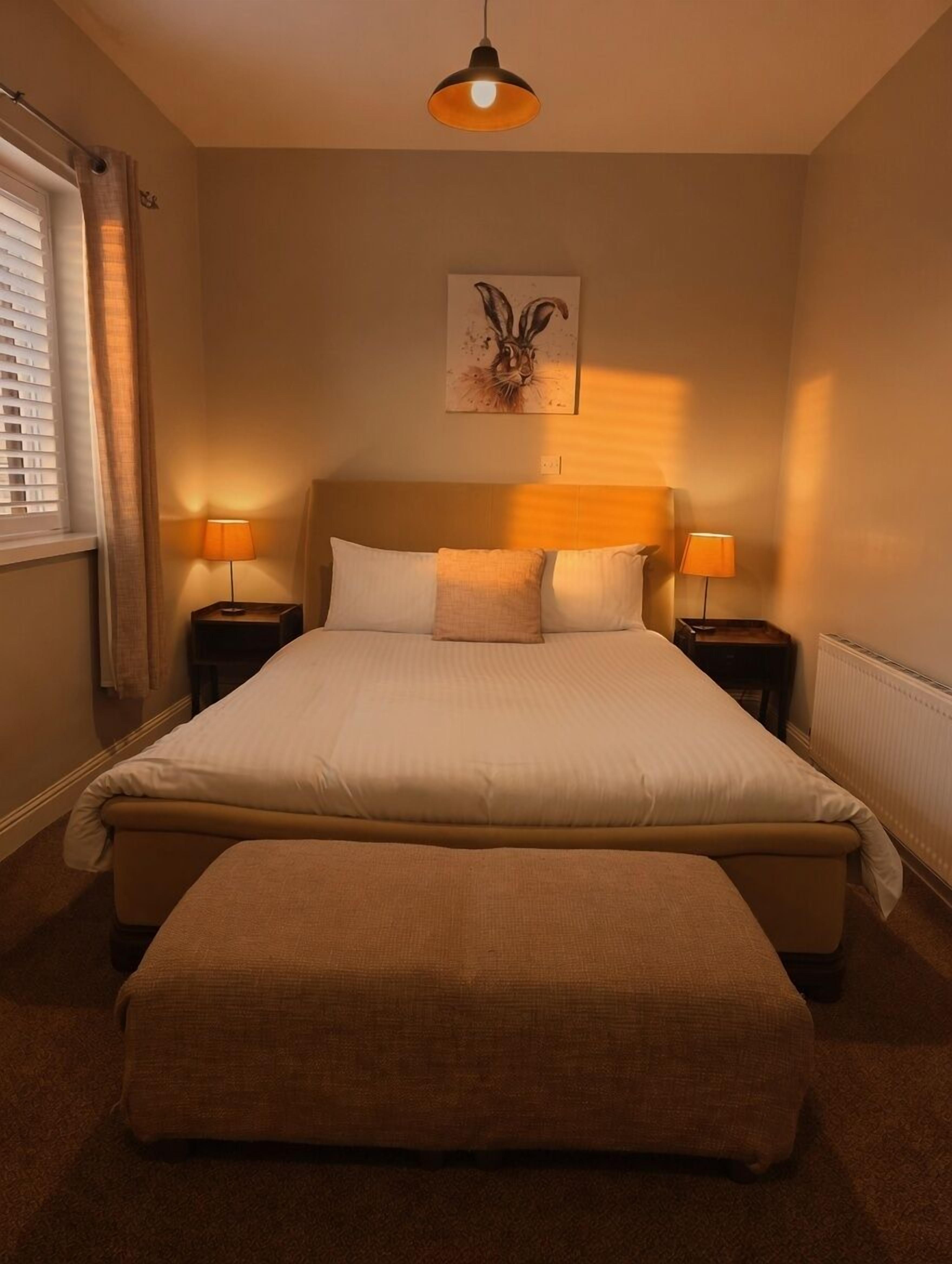 Double Room, Ensuite (8) | Premium bedding, desk, laptop workspace, iron/ironing board