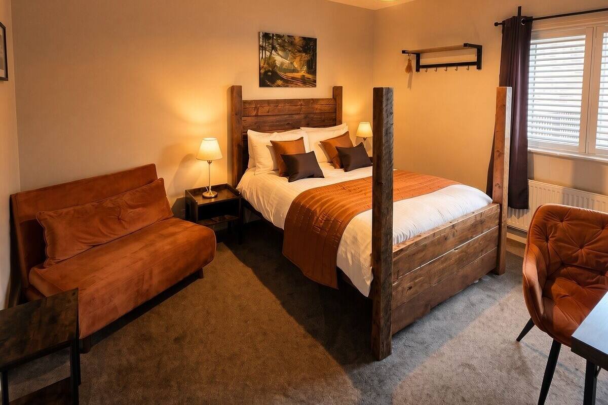 Ropa de cama de alta calidad, cubrecamas y escritorio 