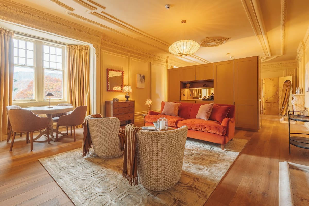 Luxe Suite | 1 bedroom, in-room safe, desk, iron/ironing board