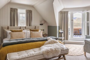 Highland Haven Room | In-room safe, desk, iron/ironing board, free WiFi - Pine Trees Hotel (Pitlochry)