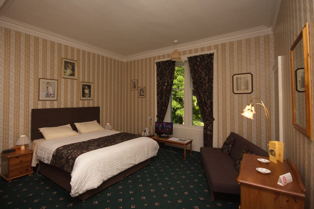 Superior Double Room | Iron/ironing board, free WiFi