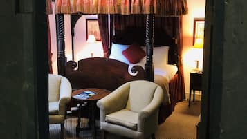 Executive Room (Four Poster) | Individually furnished, desk, iron/ironing board, free WiFi