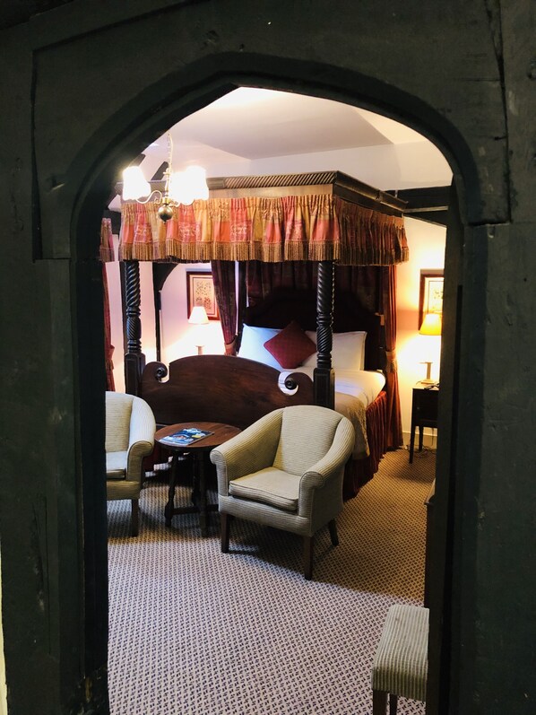 Executive-Zimmer (Four Poster) | Individuell eingerichtet, Schreibtisch, Bügeleisen/Bügelbrett