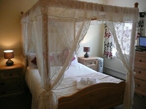 Standard Double Room, 1 Double Bed | Blackout drapes, iron/ironing board, free WiFi, bed sheets