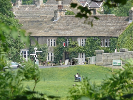 Konaklama yerinin ön cephesi