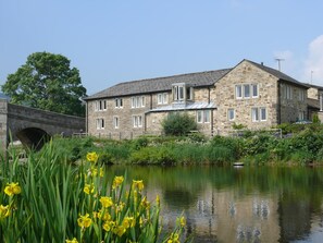 Exterior - Red Lion Hotel and Manor House (Skipton)