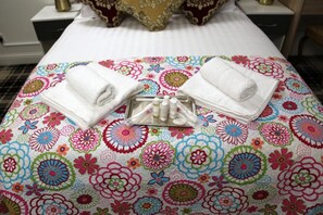 Desk, free WiFi, bed sheets