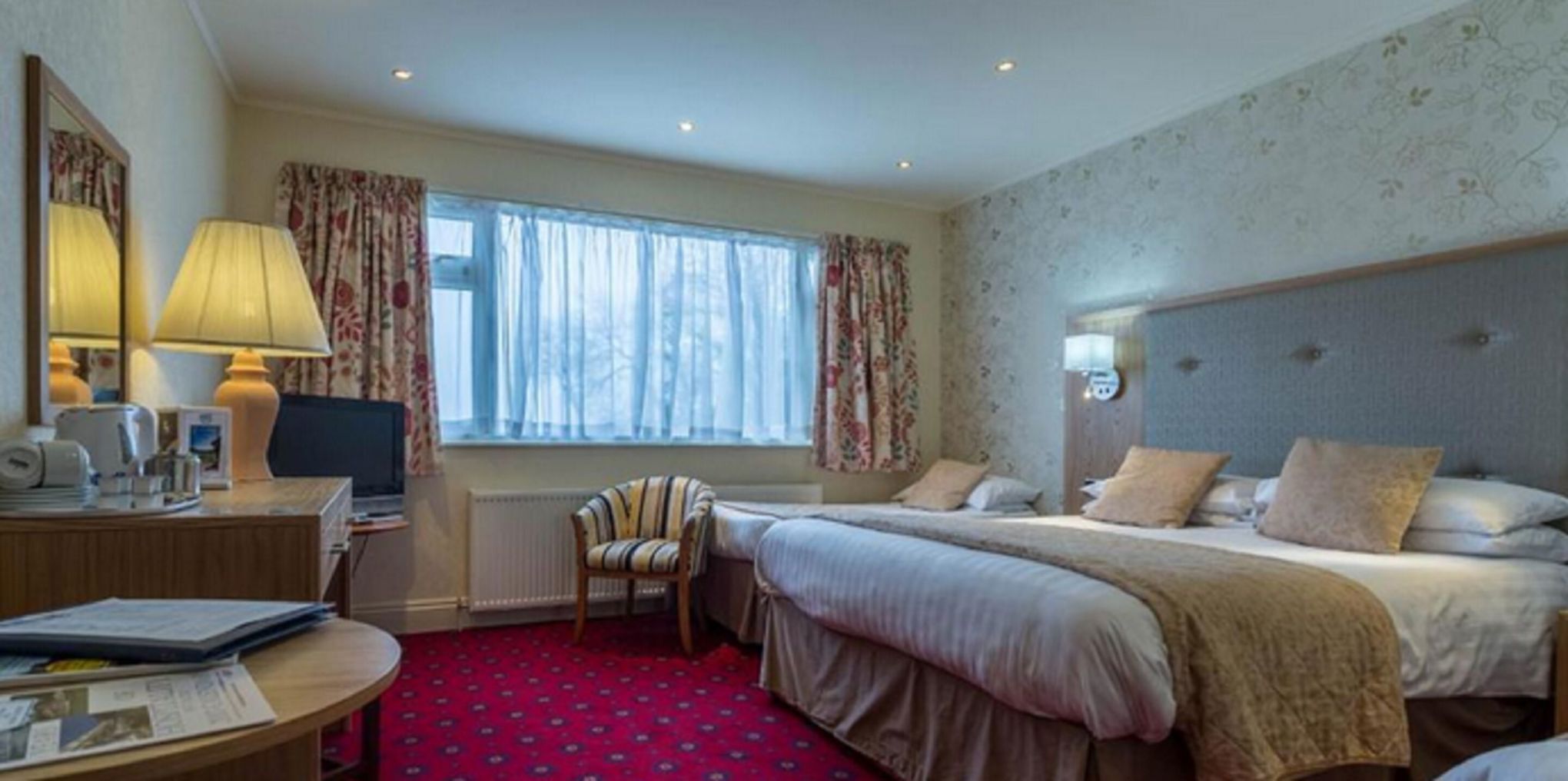 Desk, iron/ironing board, free WiFi, bed sheets