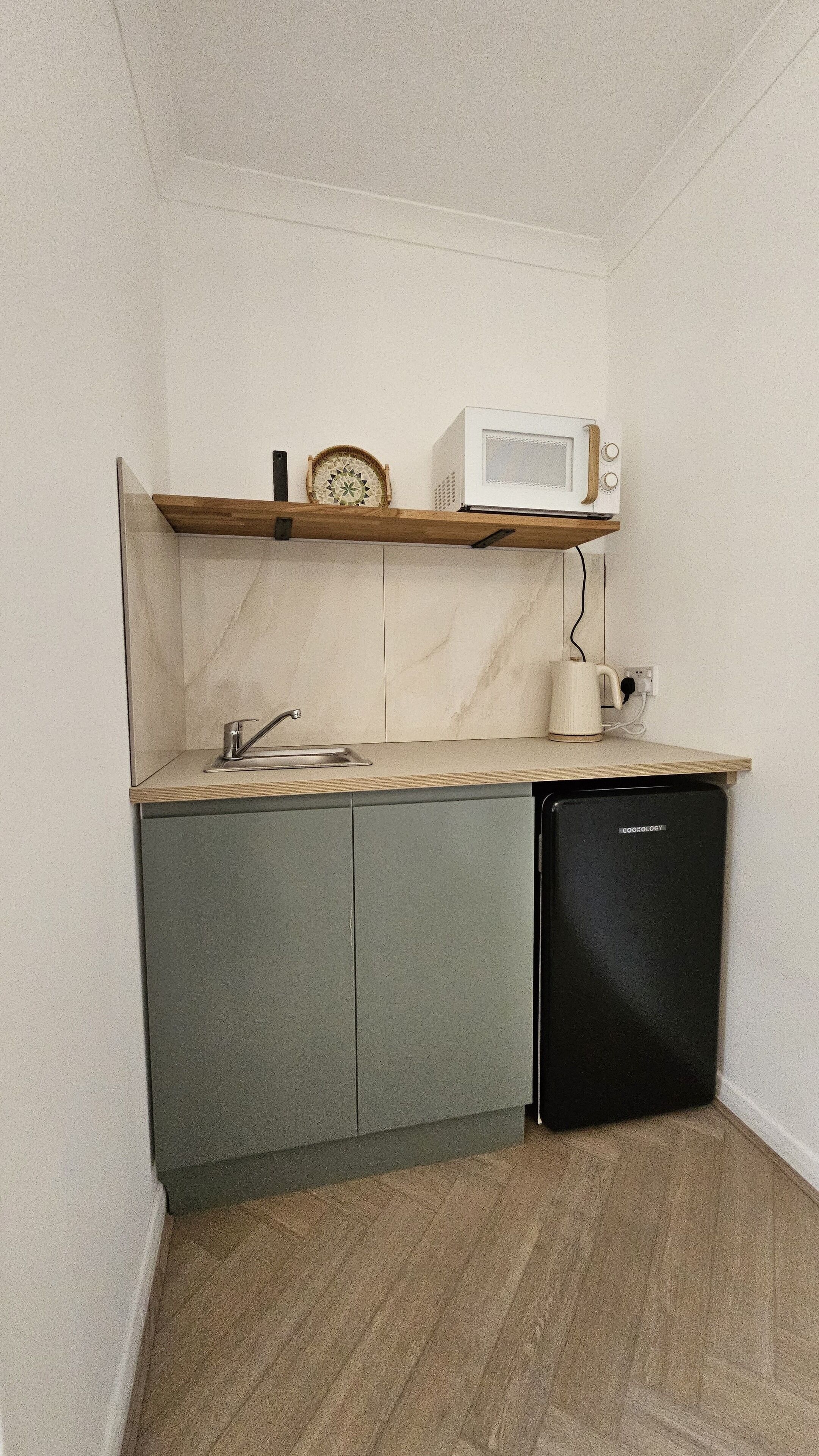 Photo - Bros Inn Hotel