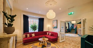 Exterior - Garner Hotel Birmingham South East by IHG (Birmingham)