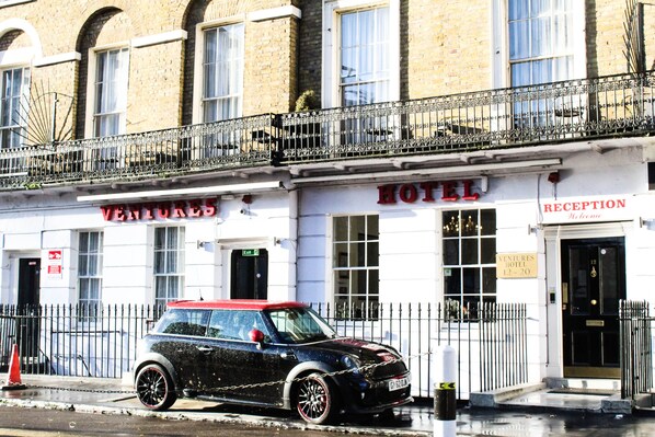 Exterior - Ventures Hotel (London)
