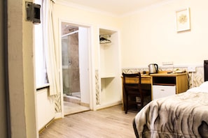 Chambre Double Standard, salle de bains attenante | 1 chambre