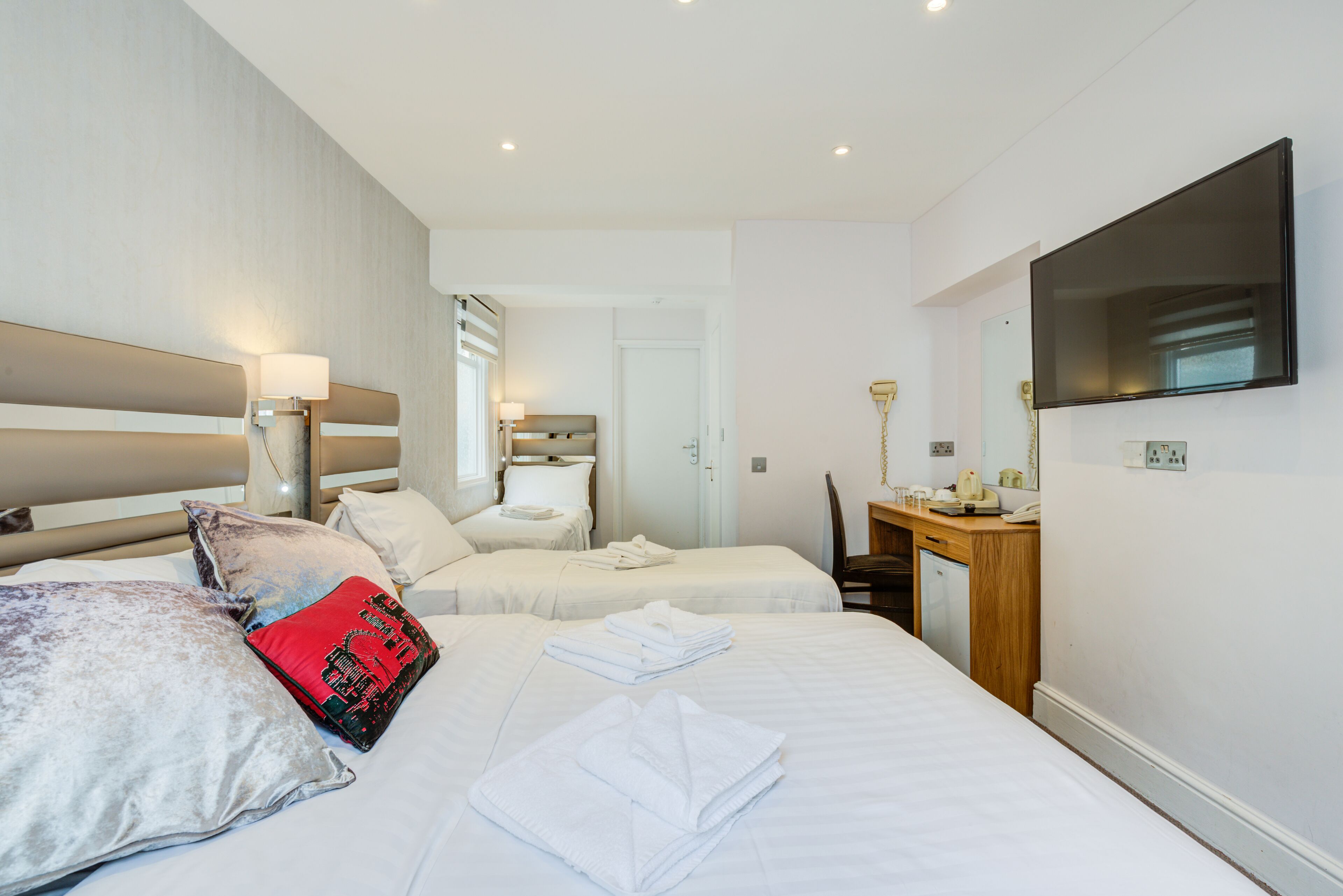 Photo - KingswayPark Hotel at Park Avenue